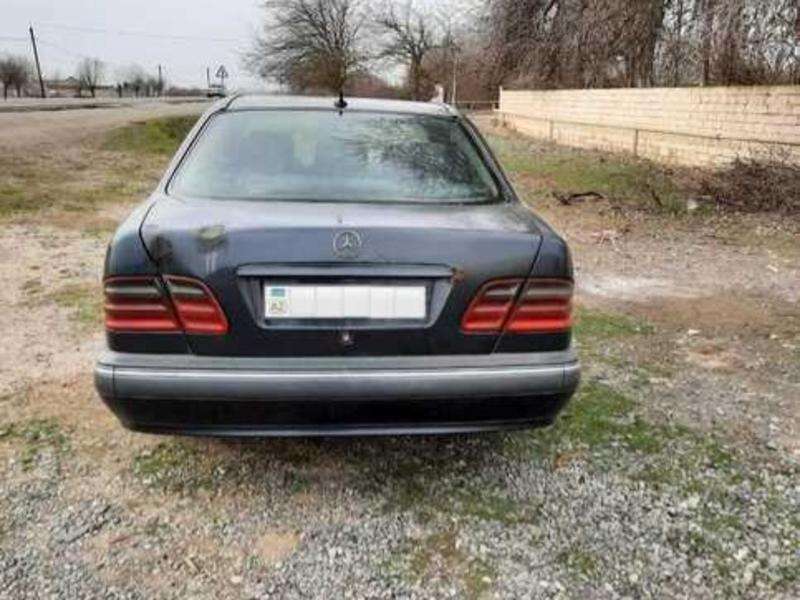 Mercedes E 220, 2000 il, 2.2 L, 354 752 km