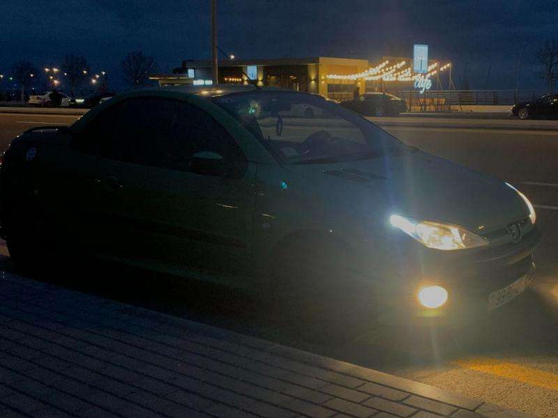 Peugeot 206, 2002 il, 1.6 L, 400 000 km