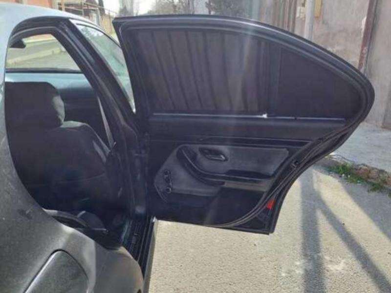 BMW 520, 1997 il, 2.0 L, 250 000 km