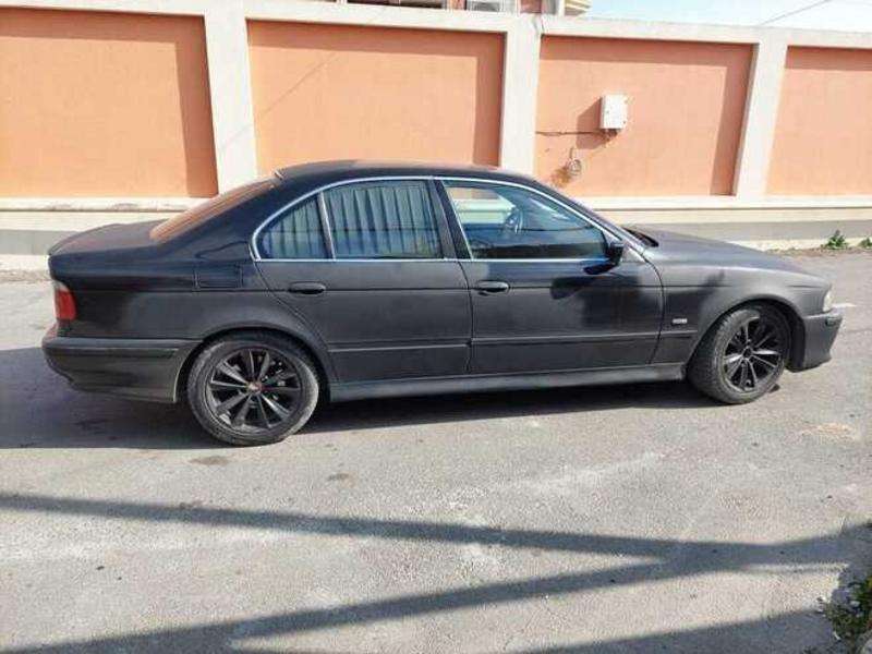 BMW 520, 1997 il, 2.0 L, 250 000 km