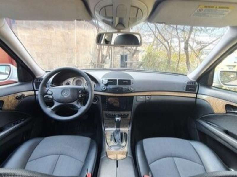Mercedes E 220, 2006 il, 2.2 L, 288 000 km