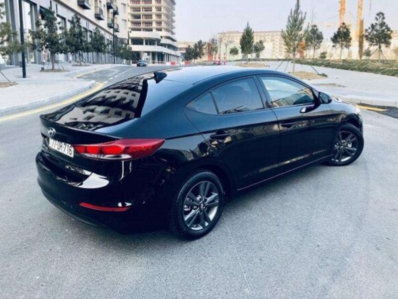 Hyundai Elantra, 2017 il, 2.0 L, 104 000 km