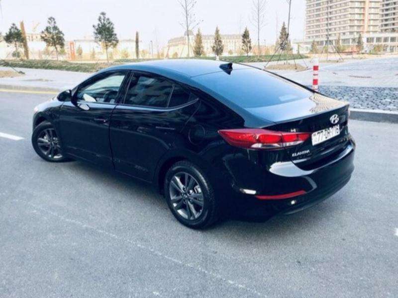 Hyundai Elantra, 2017 il, 2.0 L, 104 000 km