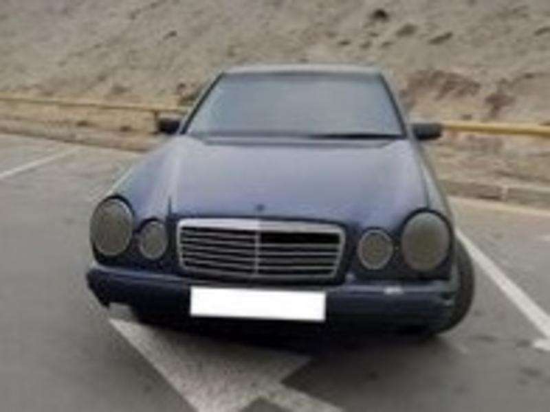 Mercedes E 230, 1997 il, 2.3 L, 590 000 km