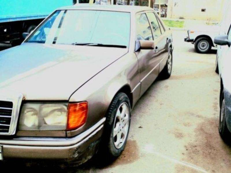 Mercedes E 230, 1990 il, 2.3 L, 225 000 km