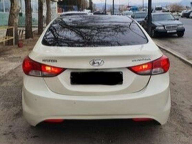 Hyundai Elantra, 2011 il, 1.8 L, 281 000 km
