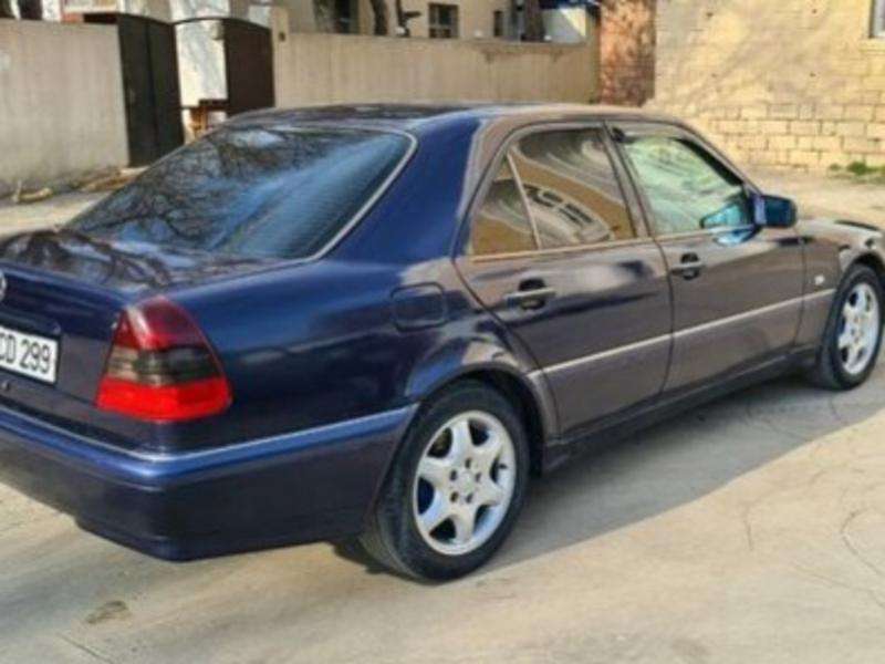 Mercedes C 240, 1998 il, 2.4 L, 358 000 km