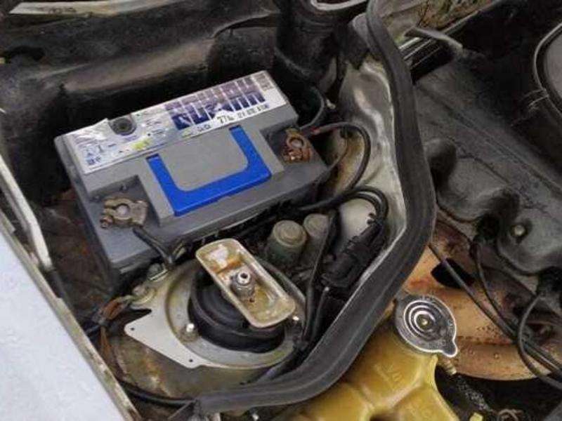 Mercedes E 200, 1990 il, 2.0 L, 358 694 km