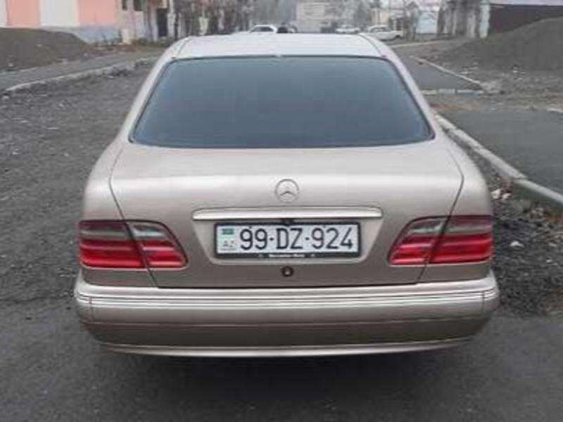 Mercedes E 200, 2000 il, 2.0 L, 280 000 km