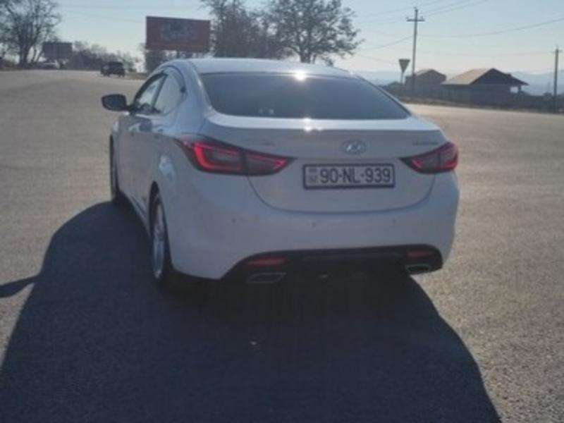 Hyundai Elantra, 2012 il, 1.8 L, 170 000 km
