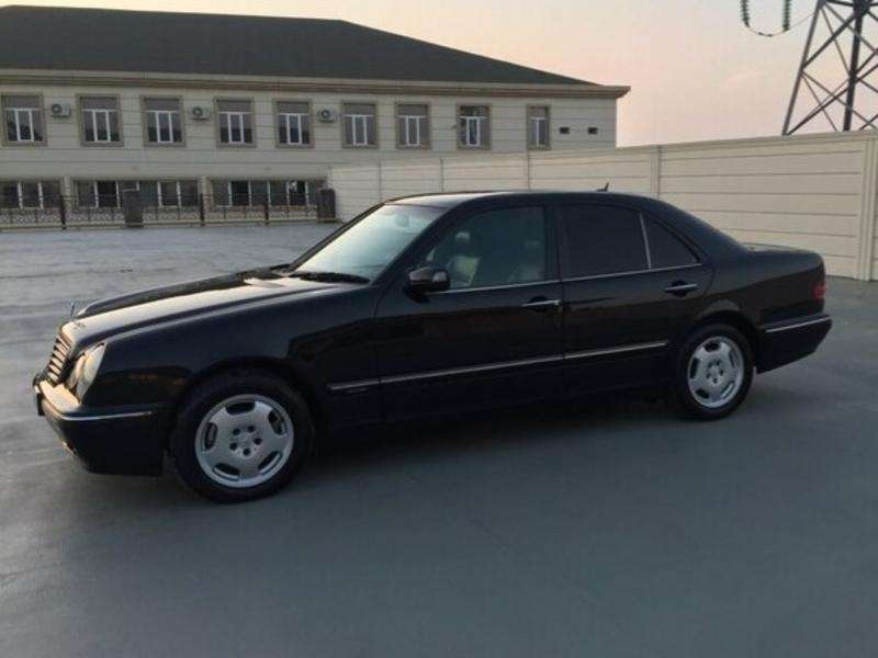 Mercedes E 220, 2001 il, 2.2 L, 563 413 km