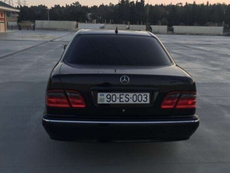 Mercedes E 220, 2001 il, 2.2 L, 563 413 km