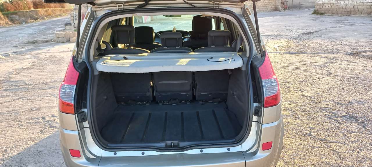 Renault Megane Scenic, 2007 il, 1.5 L, 270 000 km