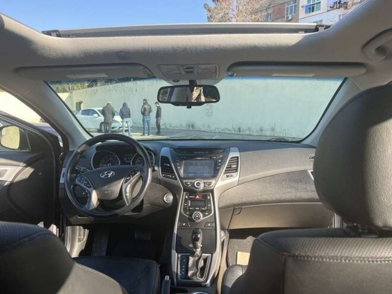 Hyundai Elantra, 2014 il, 1.8 L, 219 458 km
