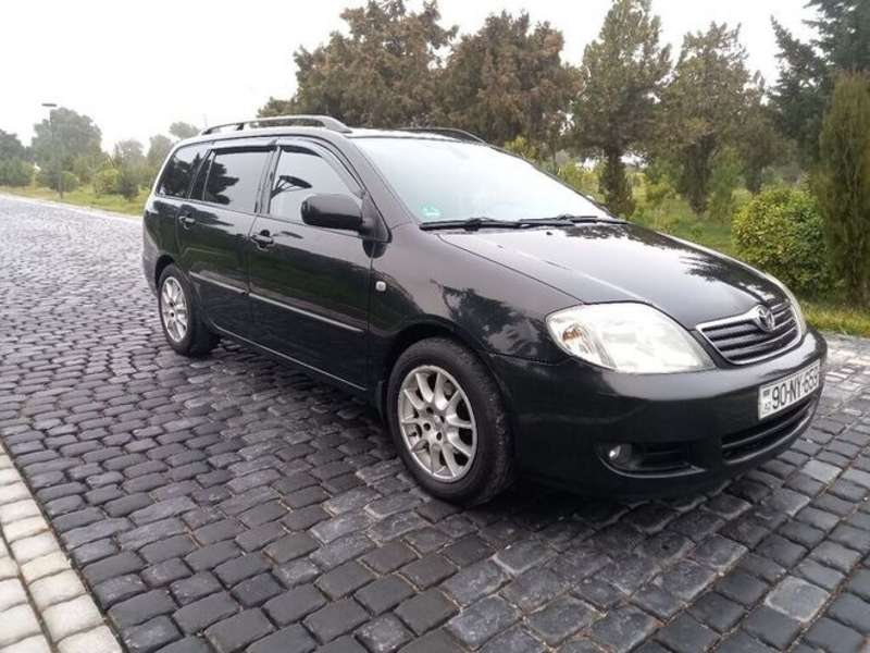 Toyota Corolla, 2005 il, 1.4 L, 216 000 km