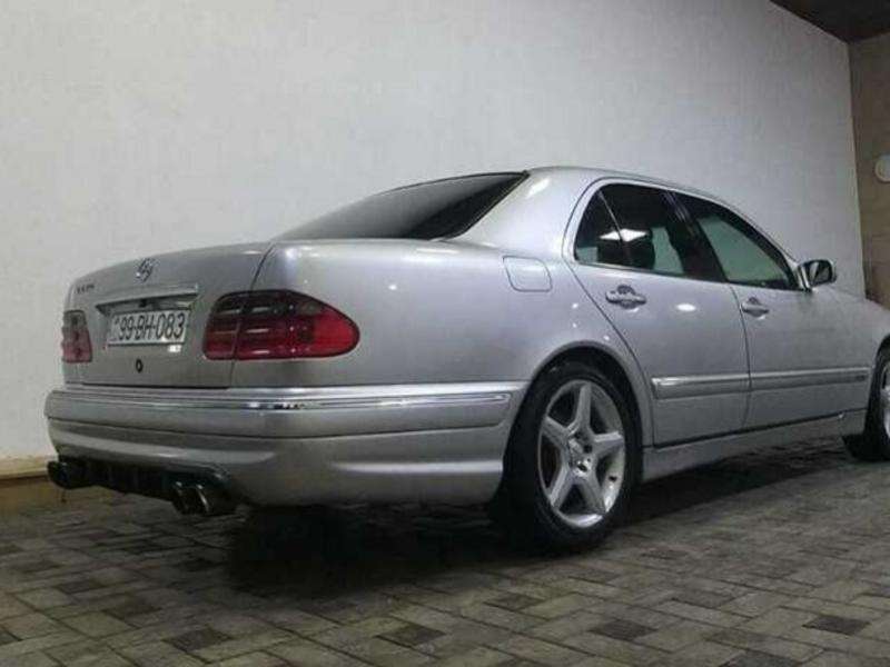Mercedes E 240, 2000 il, 2.4 L, 217 000 km