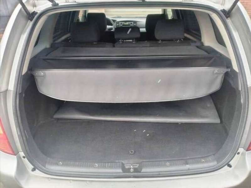 Toyota Corolla, 2005 il, 1.4 L, 292 000 km