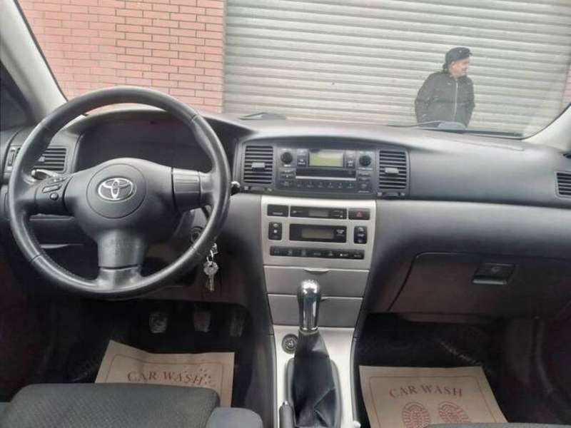 Toyota Corolla, 2005 il, 1.4 L, 292 000 km