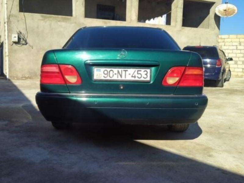 Mercedes E 240, 1998 il, 2.4 L, 245 200 km