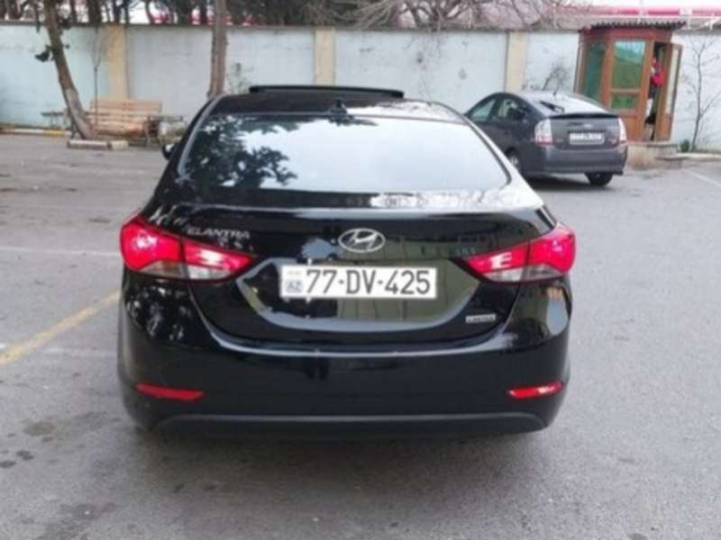 Hyundai Elantra, 2016 il, 1.8 L, 92 000 km
