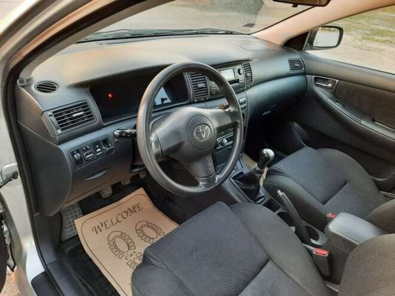Toyota Corolla, 2005 il, 1.4 L, 133 000 km