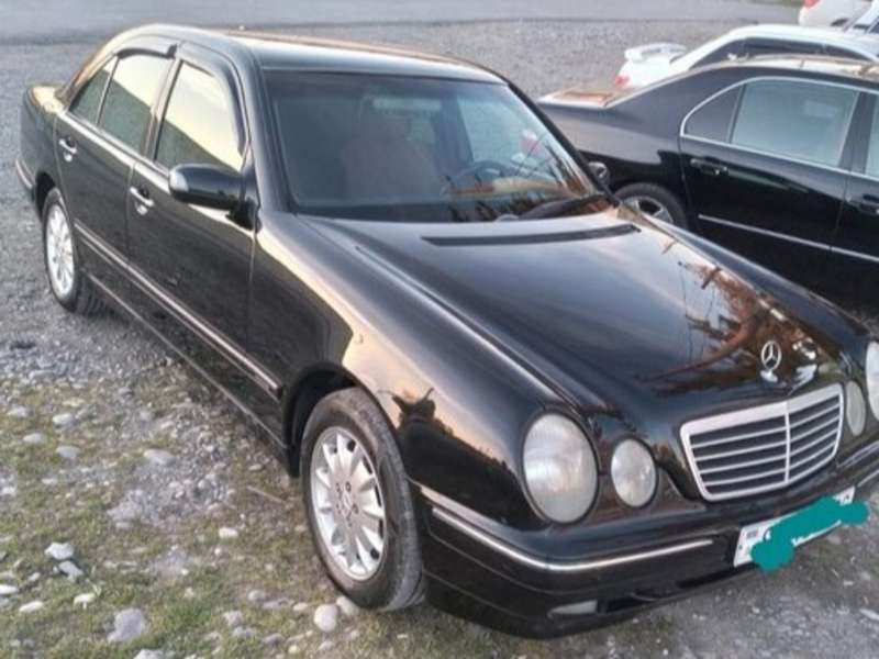 Mercedes E 240, 2000 il, 2.6 L, 296 533 km