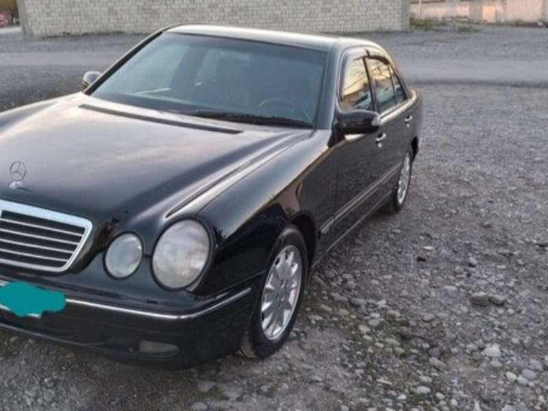 Mercedes E 240, 2000 il, 2.6 L, 296 533 km