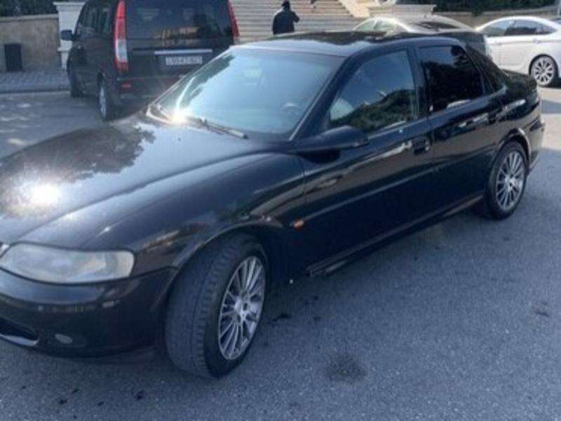 Opel Vectra, 1999 il, 2.0 L, 446 000 km