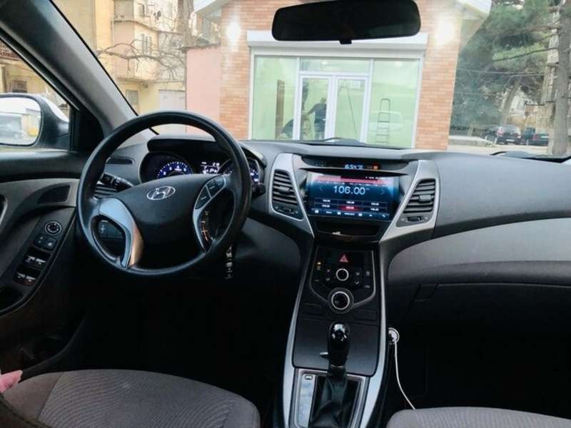 Hyundai Accent, 2015 il, 1.8 L, 75 000 km
