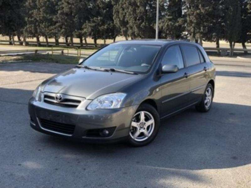 Toyota Corolla, 2005 il, 1.4 L, 242 000 km