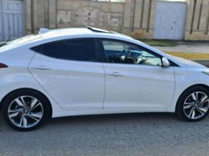 Hyundai Elantra, 2014 il, 1.8 L, 199 021 km