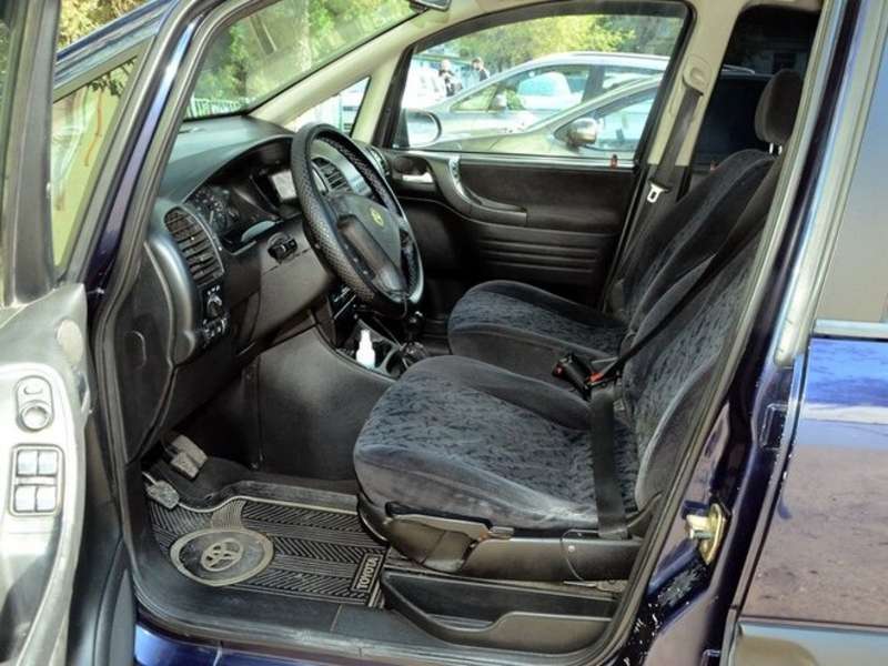 Opel Zafira, 1999 il, 1.8 L, 318 000 km