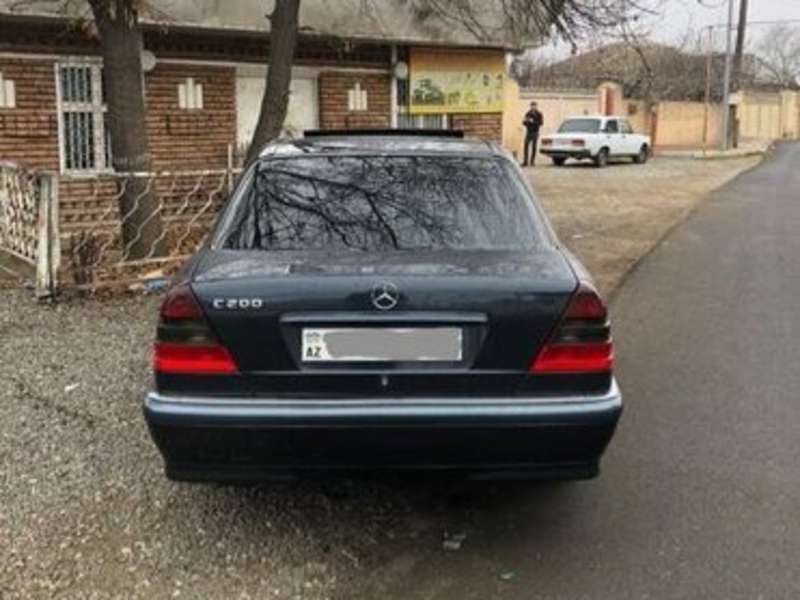 Mercedes C 200, 1998 il, 2.0 L, 230 000 km