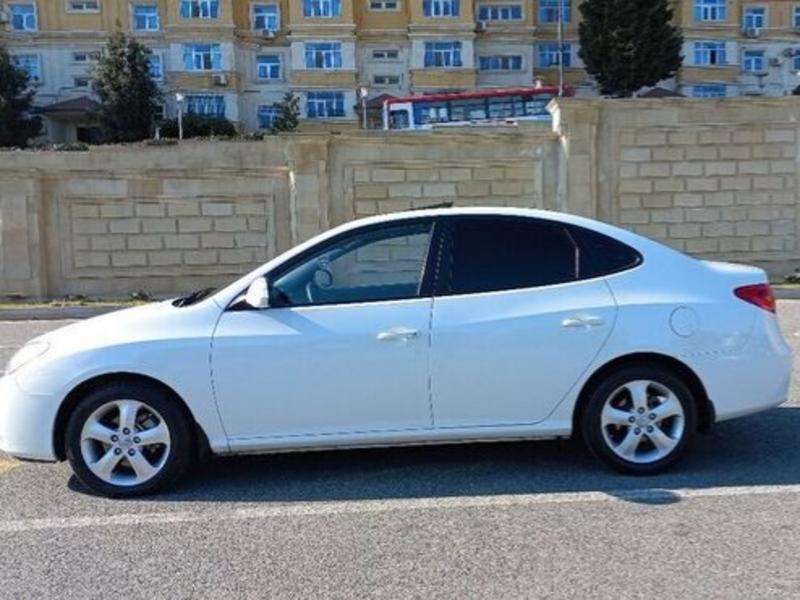Hyundai Elantra, 2009 il, 2.0 L, 194 886 km
