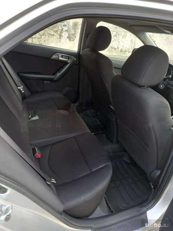 Kia Cerato, 2012 il, 1.6 L, 102 000 km