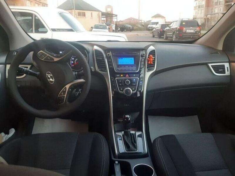 Hyundai Elantra, 2012 il, 1.8 L, 88 000 km