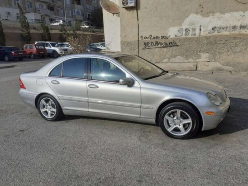 Mercedes C 240, 2001 il, 2.4 L, 289 000 km