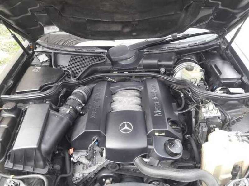 Mercedes E 240, 2000 il, 2.4 L, 300 000 km