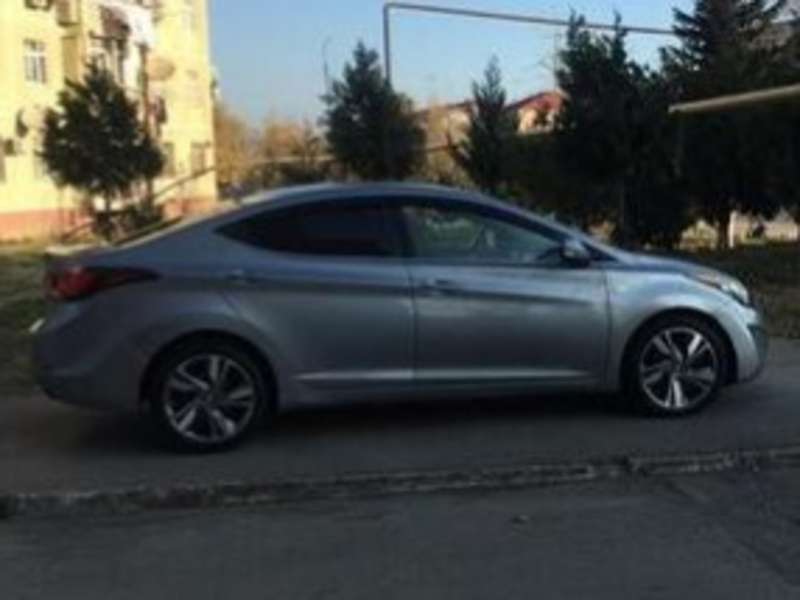 Hyundai Elantra, 2014 il, 1.8 L, 98 000 km