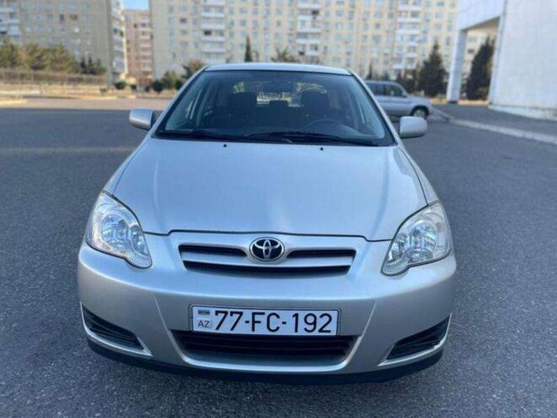 Toyota Corolla, 2004 il, 1.4 L, 196 000 km