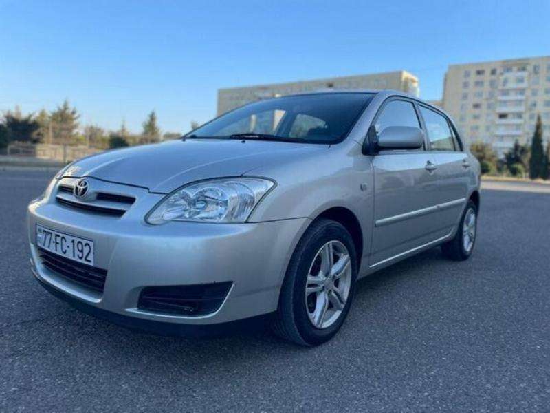 Toyota Corolla, 2004 il, 1.4 L, 196 000 km