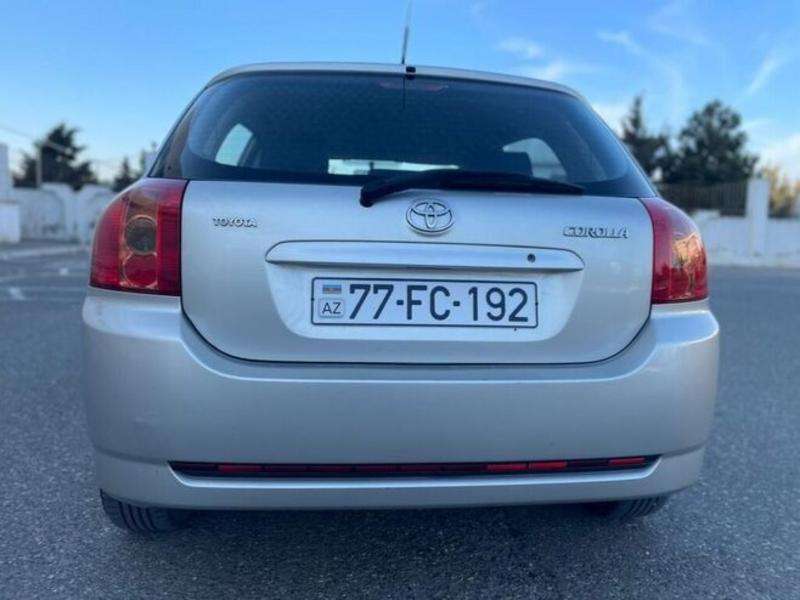 Toyota Corolla, 2004 il, 1.4 L, 196 000 km