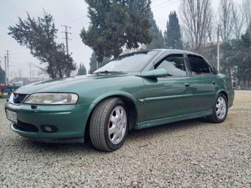 Opel Vectra, 1999 il, 2.0 L, 376 950 km