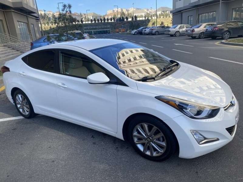 Hyundai Elantra, 2014 il, 1.8 L, 93 000 km