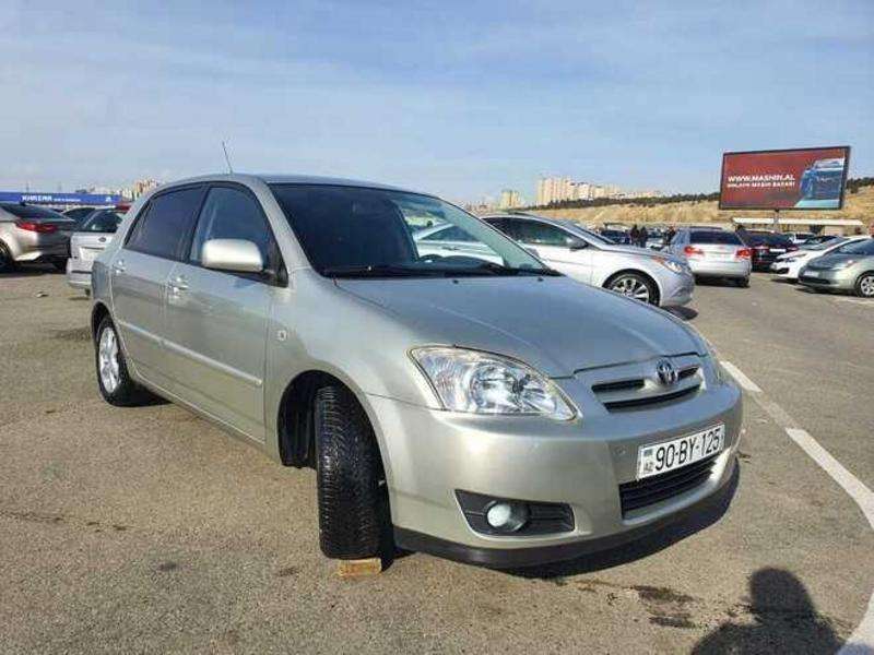 Toyota Corolla, 2004 il, 1.4 L, 251 000 km