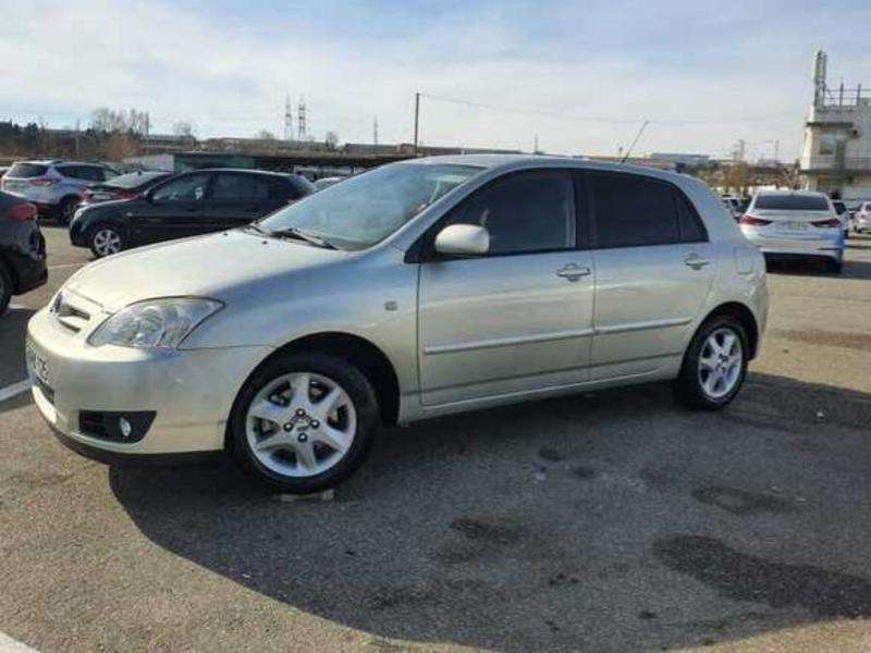 Toyota Corolla, 2004 il, 1.4 L, 251 000 km