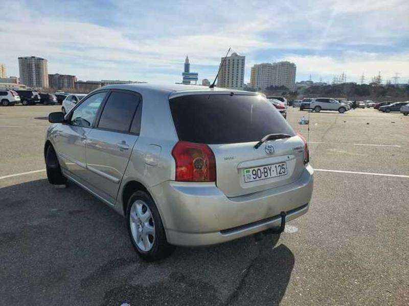 Toyota Corolla, 2004 il, 1.4 L, 251 000 km