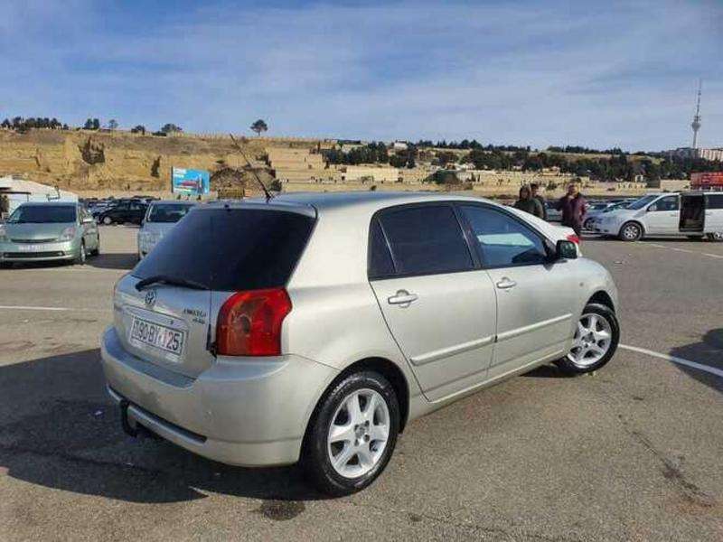 Toyota Corolla, 2004 il, 1.4 L, 251 000 km