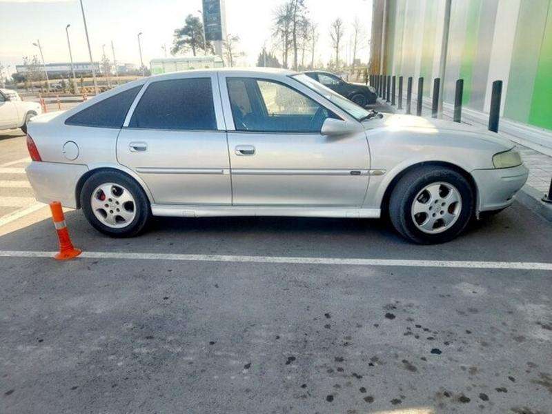 Opel Vectra, 1999 il, 1.8 L, 372 500 km