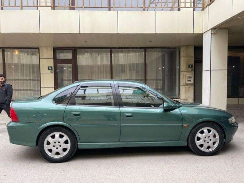 Opel Vectra, 1999 il, 2.0 L, 291 000 km